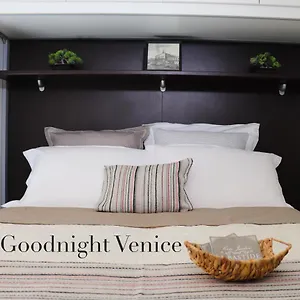  Apartment Goodnight